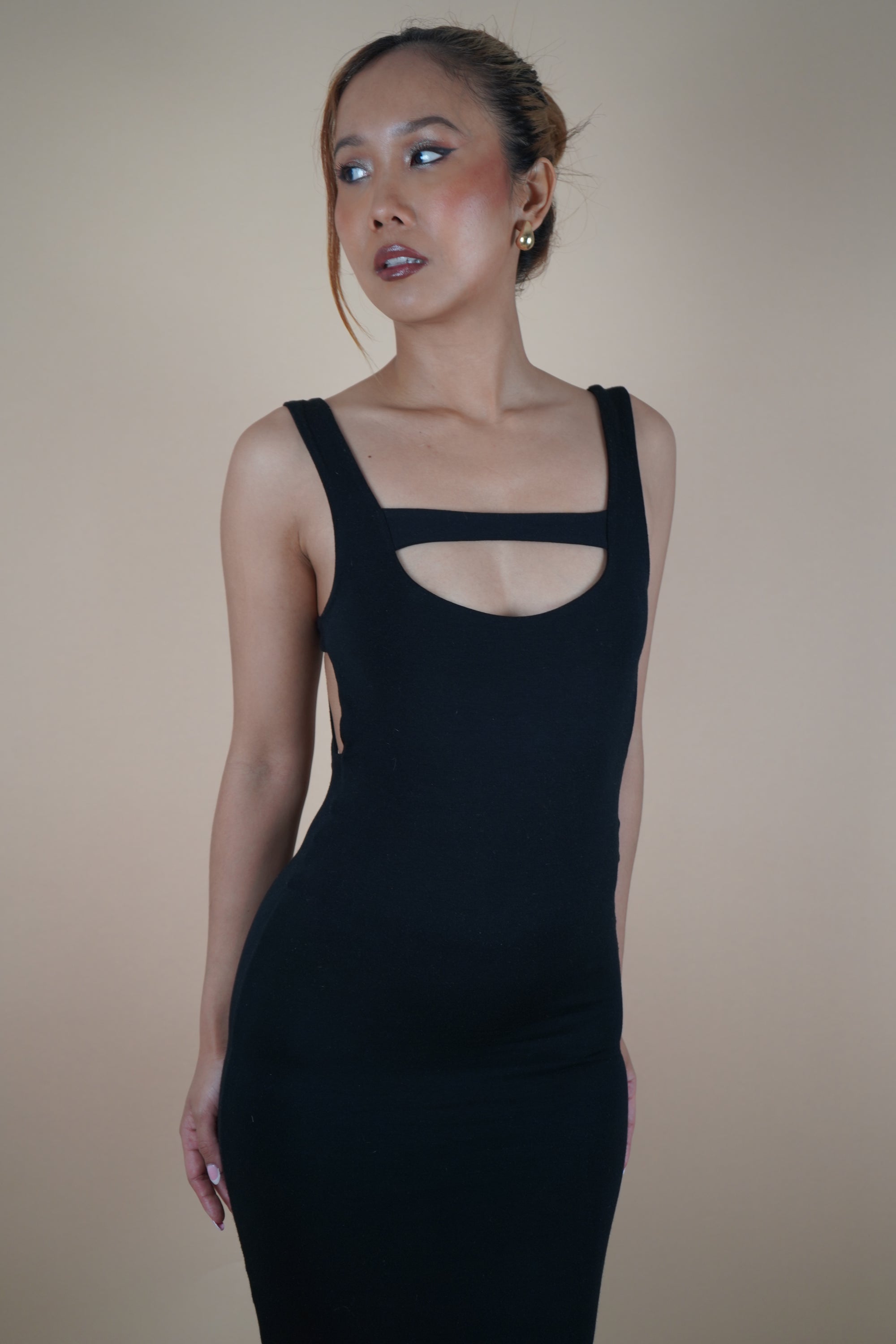 Black Matrix - Cut Out Maxi Dress - Lyonkusol