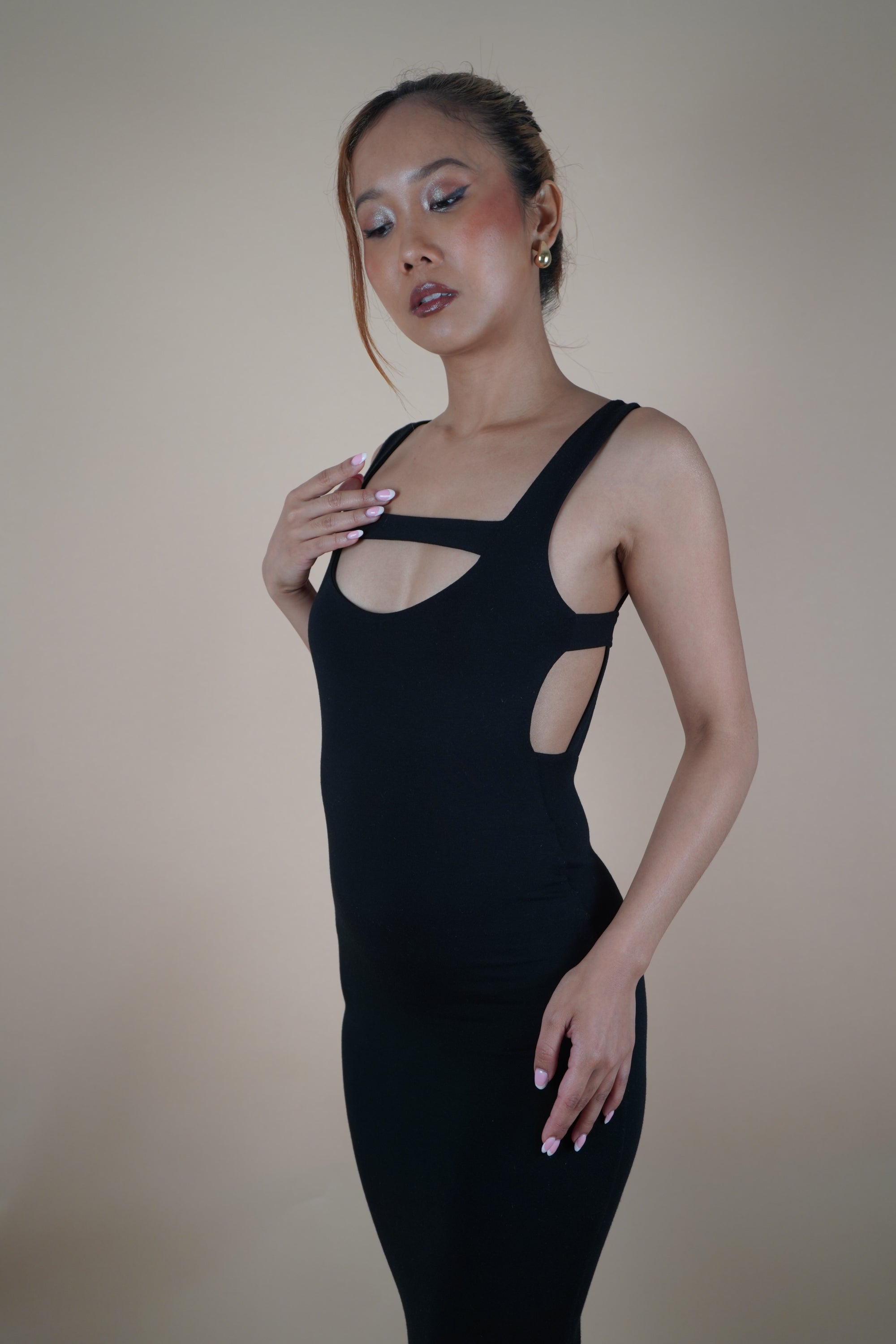 Black Matrix - Cut Out Maxi Dress - Lyonkusol