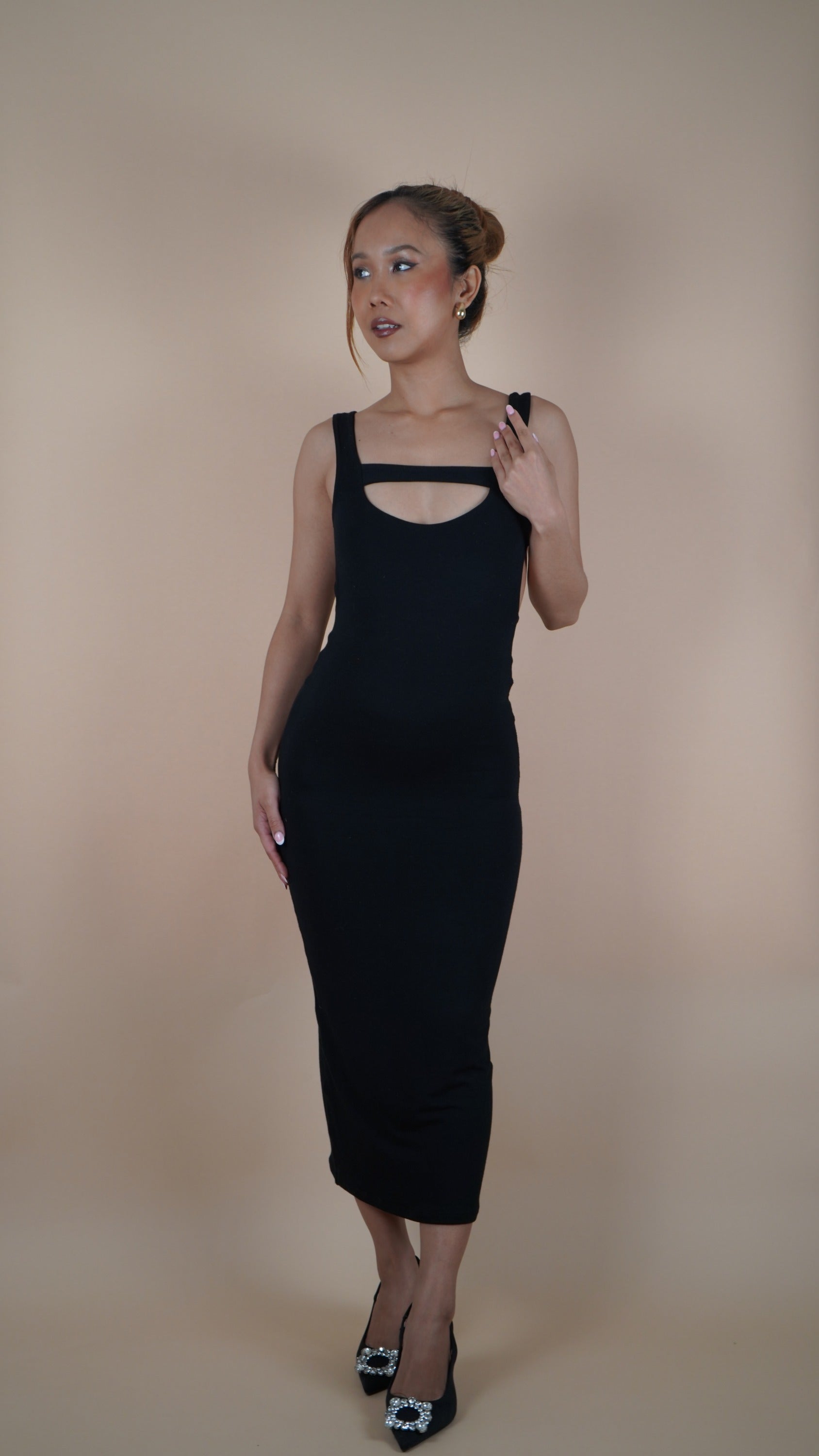 Black Matrix - Cut Out Maxi Dress - Lyonkusol