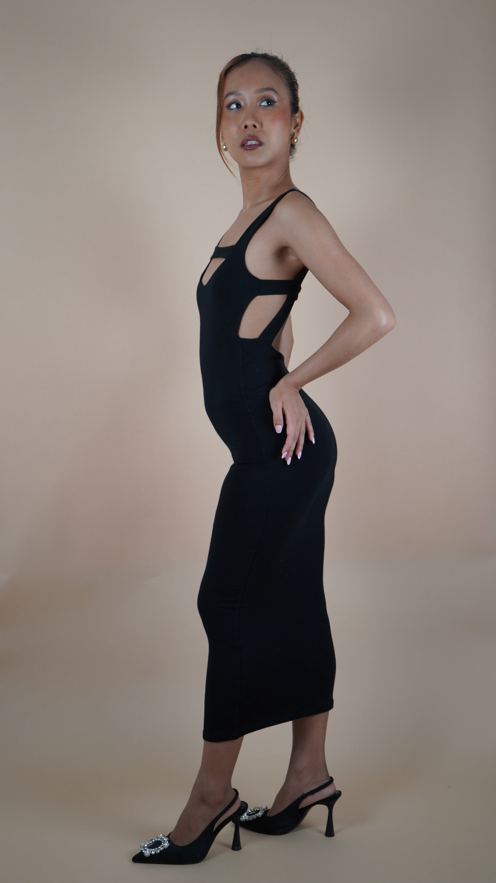 Black Matrix - Cut Out Maxi Dress - Lyonkusol